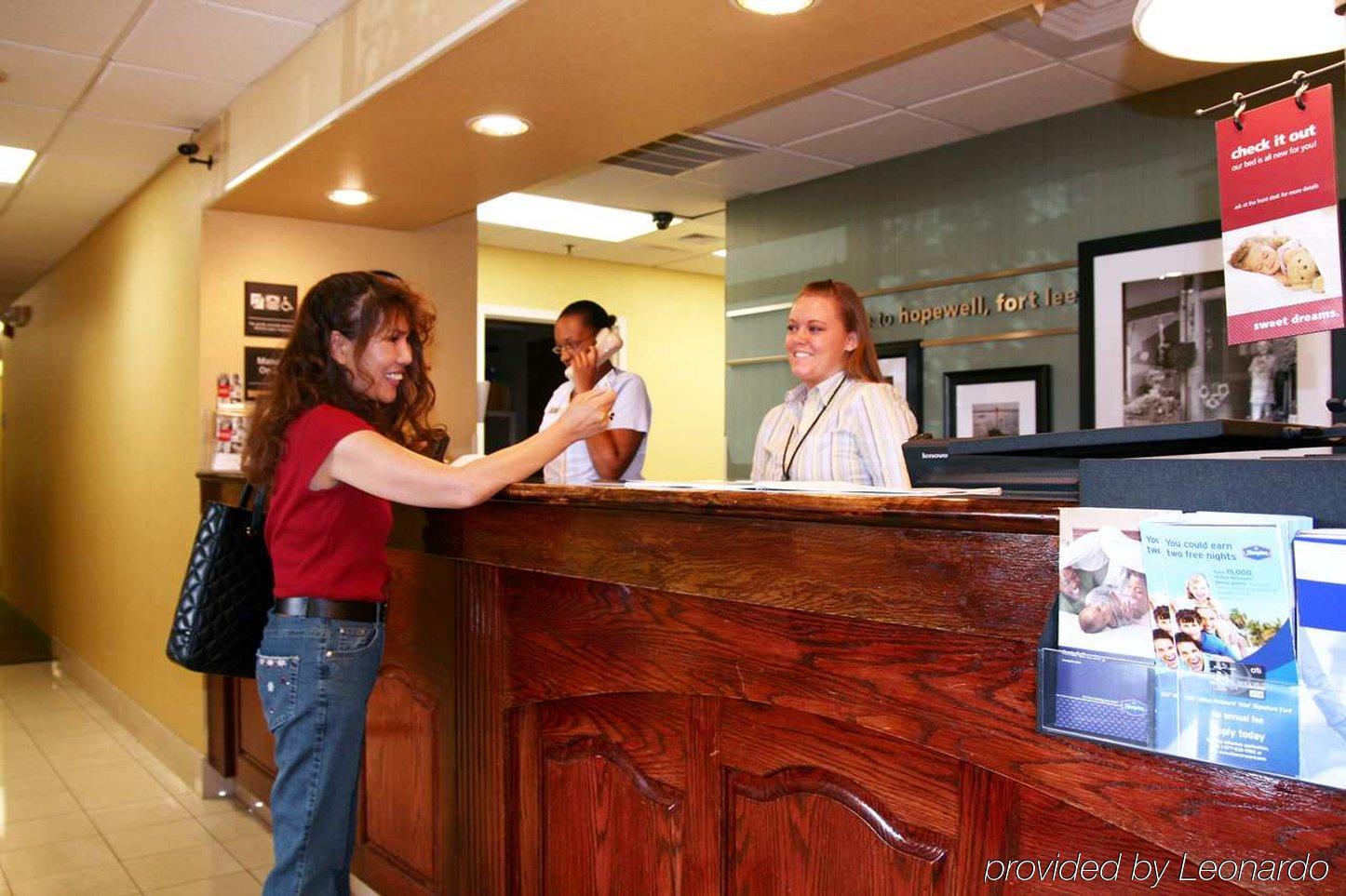 Hampton Inn Hopewell Fort Gregg-Adams Beltér fotó